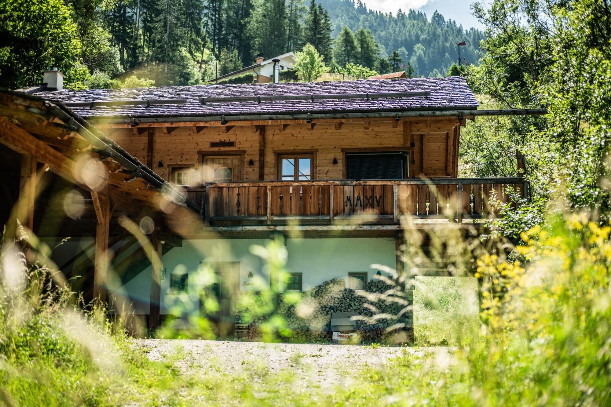 Wuidererhuettn, Charlet In Alleinlage Mit Freistehendem Saunahaus Großkirchheim Buitenkant foto